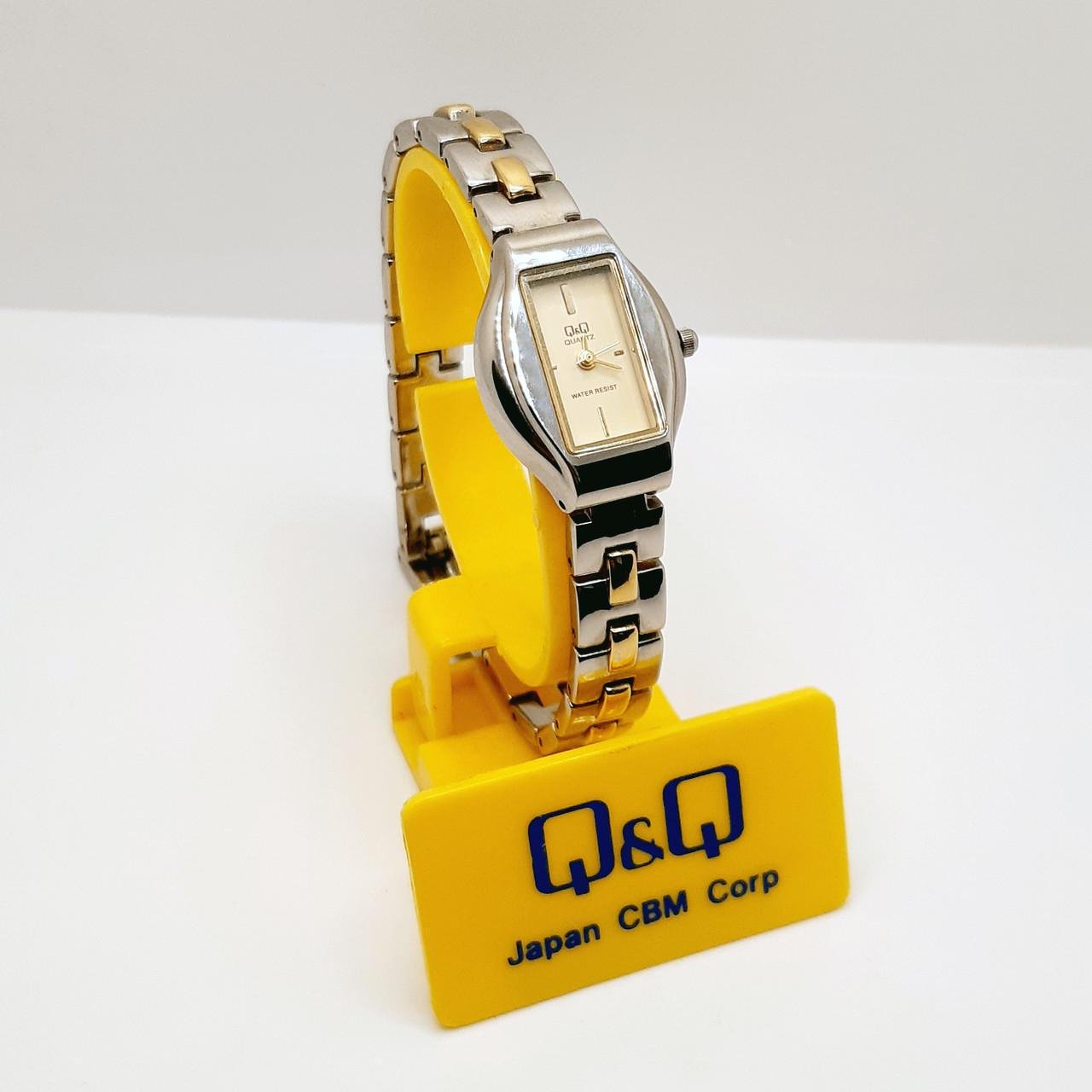 Наручные часы Q&Q женские кварцевые металлический ремешок (G653-400)