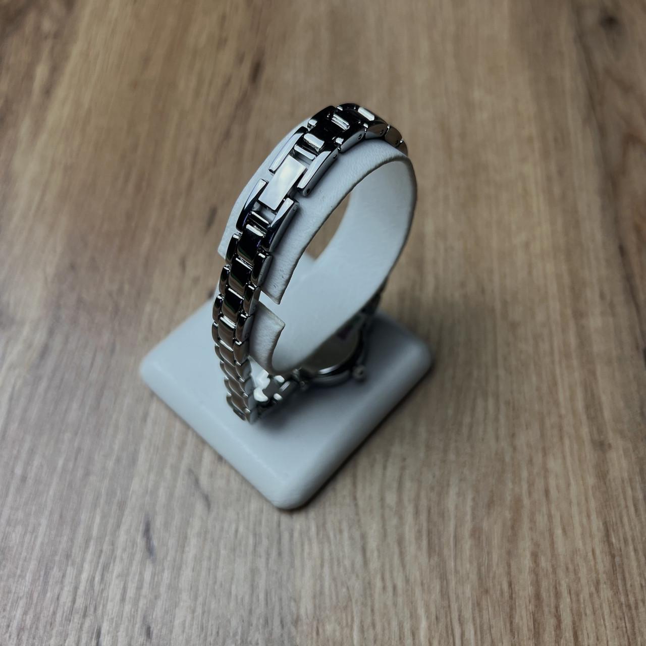 Годинник жіночий металевий Skmei Сріблястий (z068-1) - фото 4 Годинник жіночий металевий Skmei Сріблястий (z068-1) - фото 4