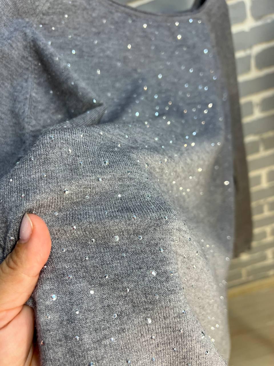 Джемпер женский ACCORDDREAM 9067 тонкий свитер россыпь камней OS Серый (958) - фото 8