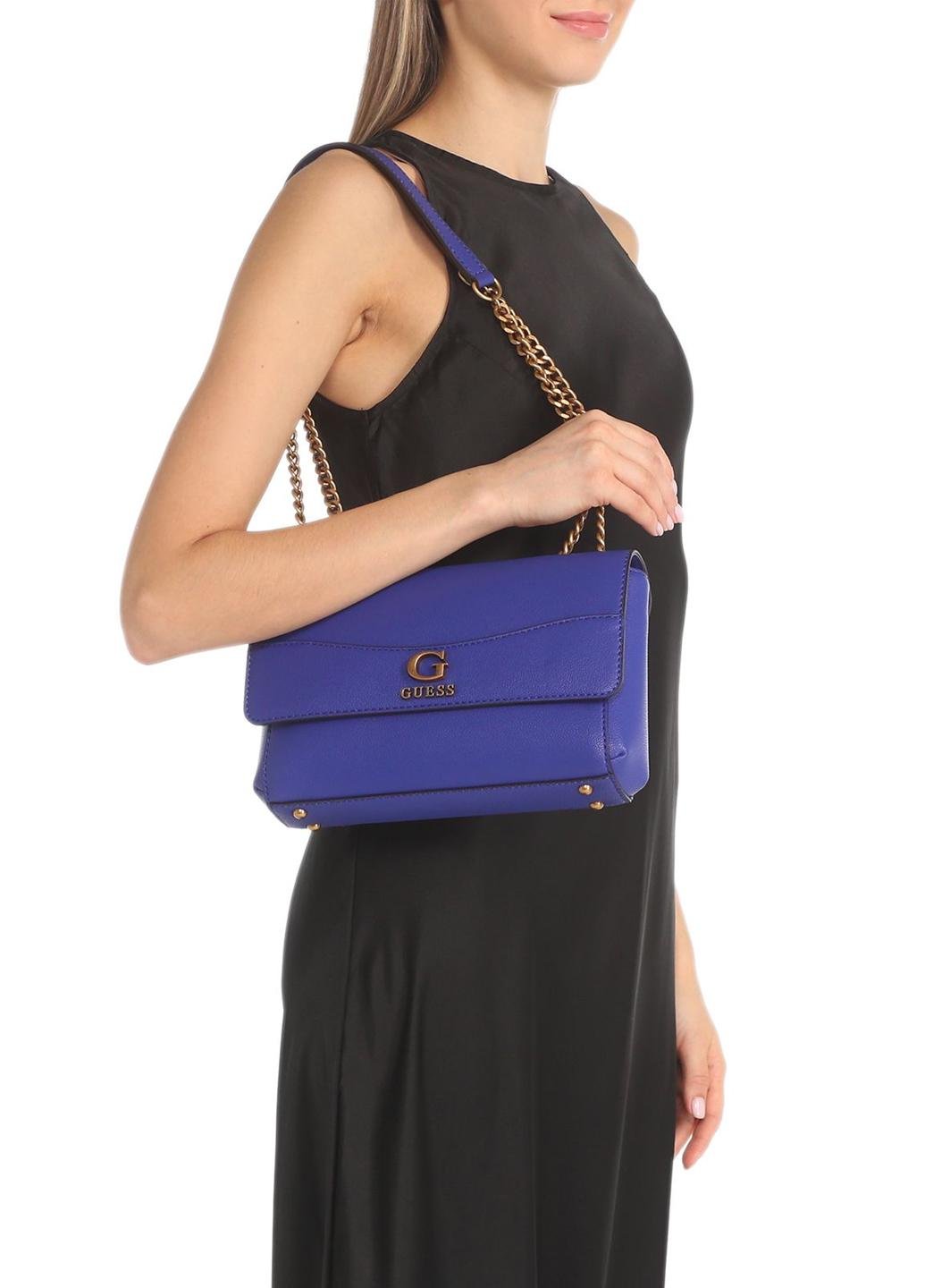 Сумка кросс боди женская из эко кожи GUESS NELL CONVERTIBLE XBODY FLAP HWVB8678210-VIO Синий - фото 6 Сумка кросс боди женская из эко кожи GUESS NELL CONVERTIBLE XBODY FLAP HWVB8678210-VIO Синий - фото 6