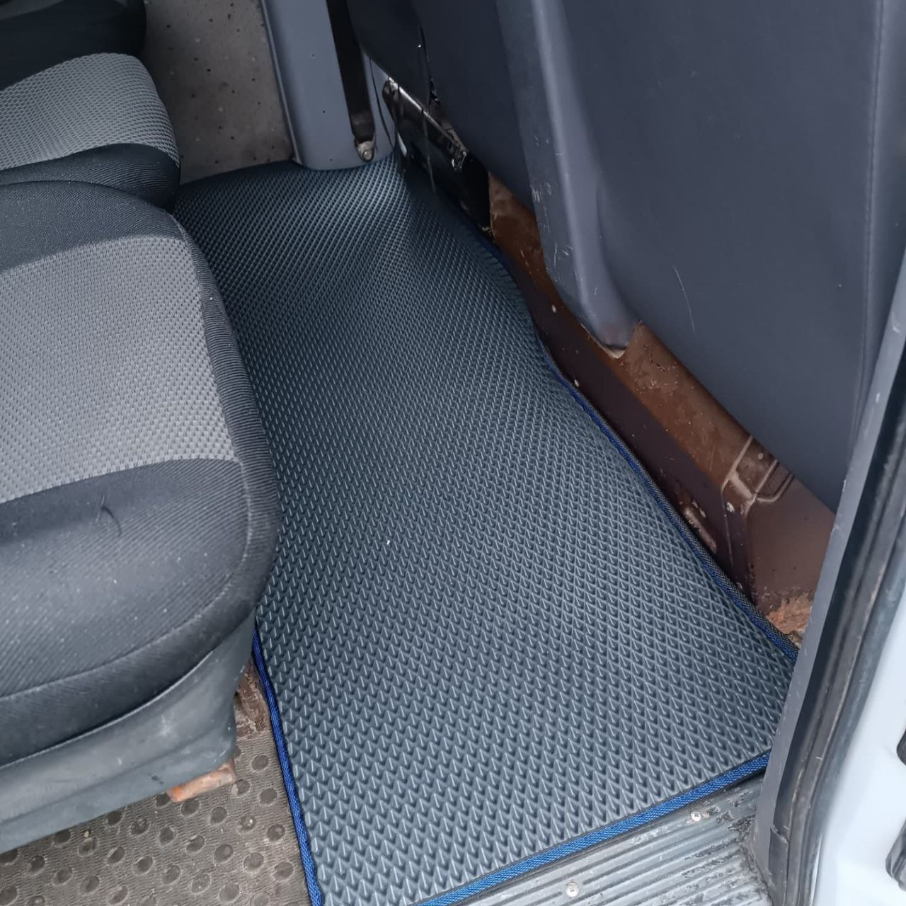 Коврики автомобильные EVA для Mercedes Vito W638 1996-2003 г. (2461983543)