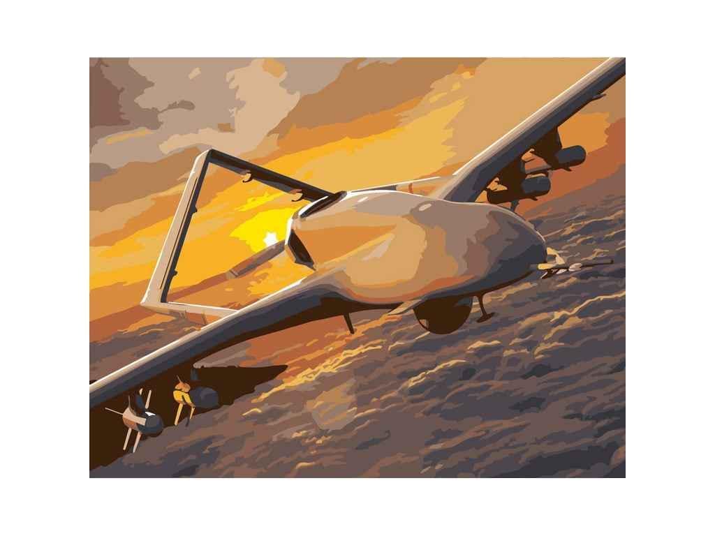 Картина по номерам Strateg Байрактар среди облаков 40х50 см (DY260)