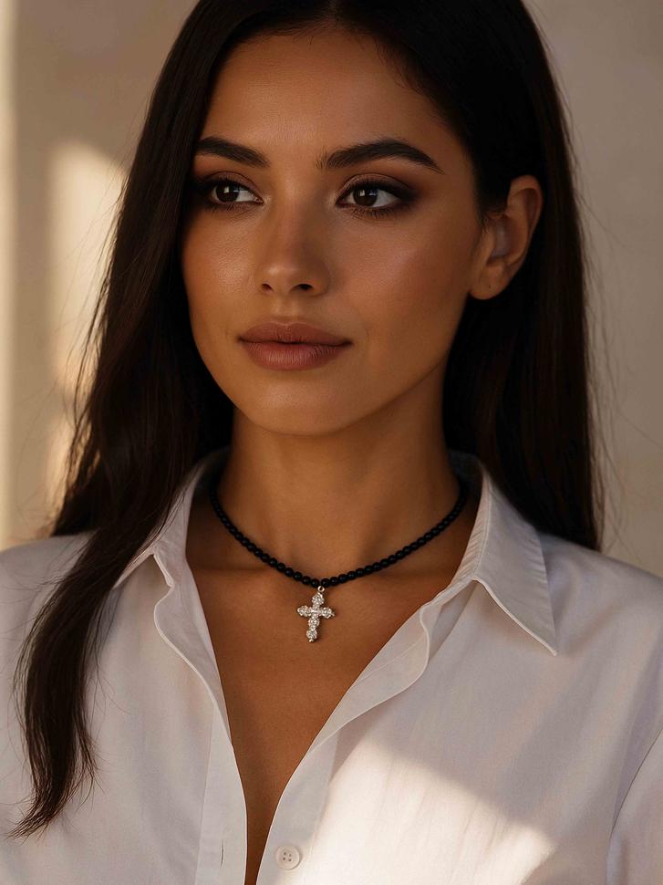 Чокер LeBijou из черного агата с крестом (5215) Чокер LeBijou из черного агата с крестом (5215)