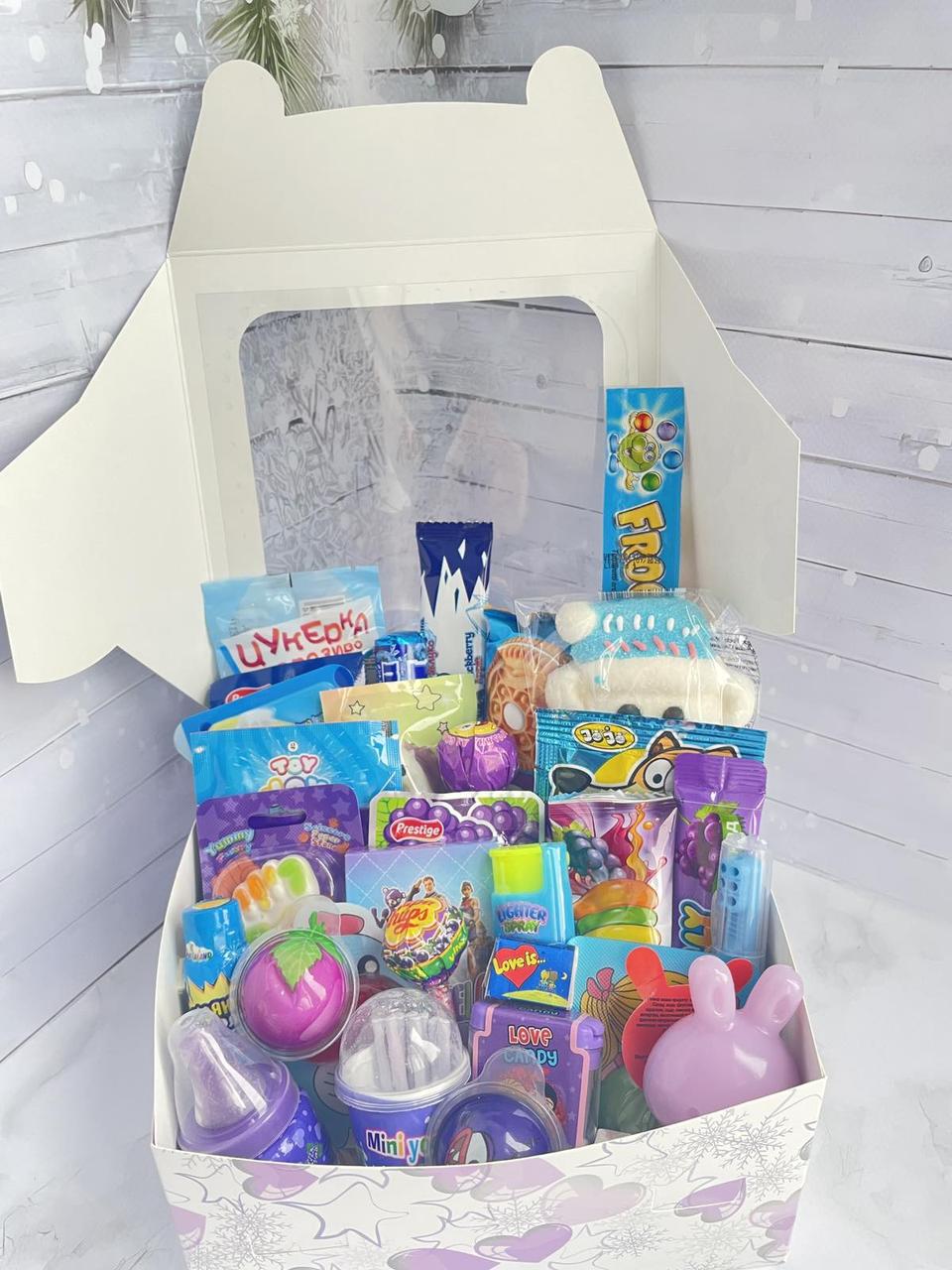 Подарунковий бокс для дитини з унікальним наповненням та сюрпризами Різнокольоровий (2078980635)