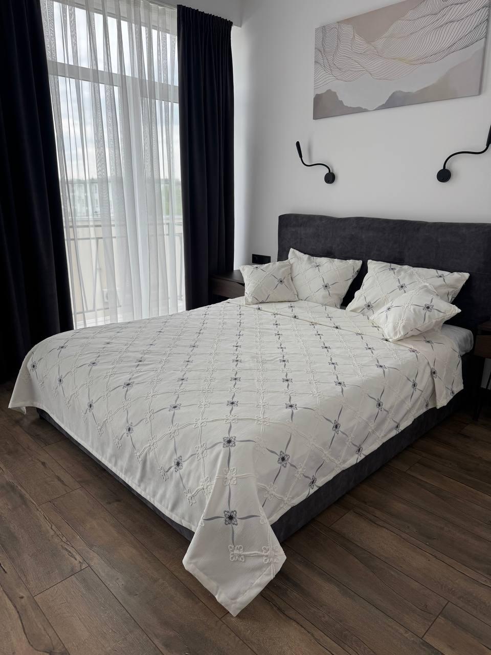 Покривало Бароко №2 бавовна 200х250 см Молочний (55677-2-200x250cm) - фото 3 Покривало Бароко №2 бавовна 200х250 см Молочний (55677-2-200x250cm) - фото 3