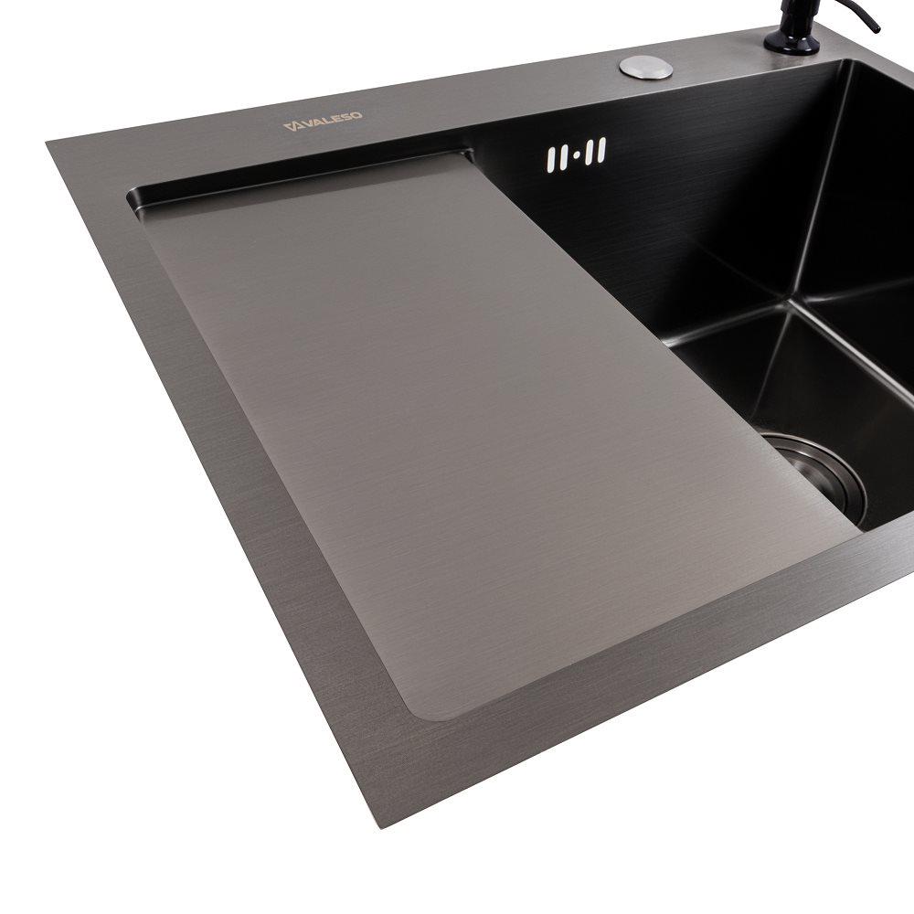 Мийка кухонна Valeso Handmade CM 58х48 R PVD круглий сифон 3,0/0,8 мм Чорний - фото 4