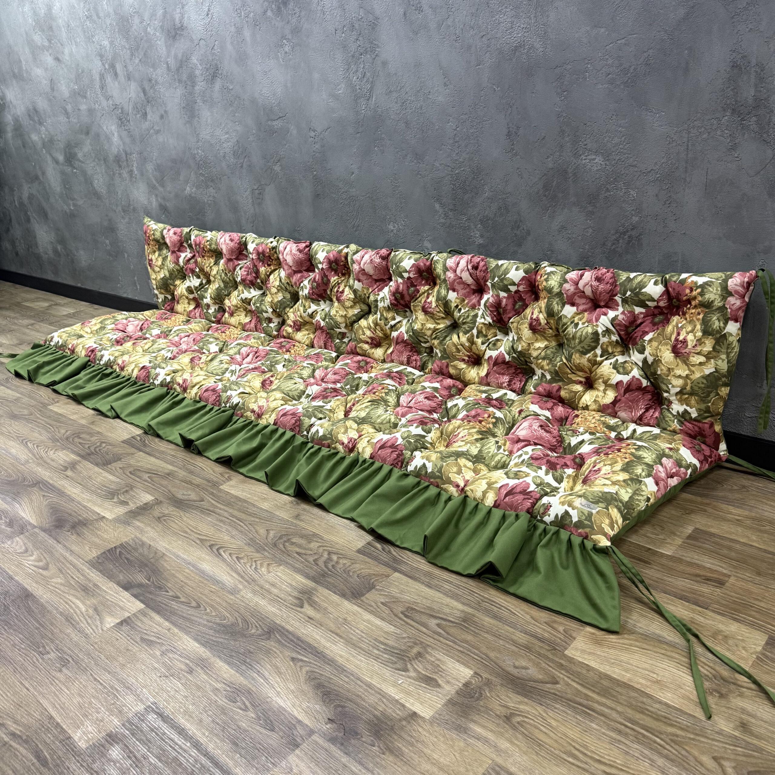 Подушка с каретной стяжкой и рюшей Сomfort Home Autumn flowers на поддоны/качели/каркасы/садовую мебель панама 100х50х50 см
