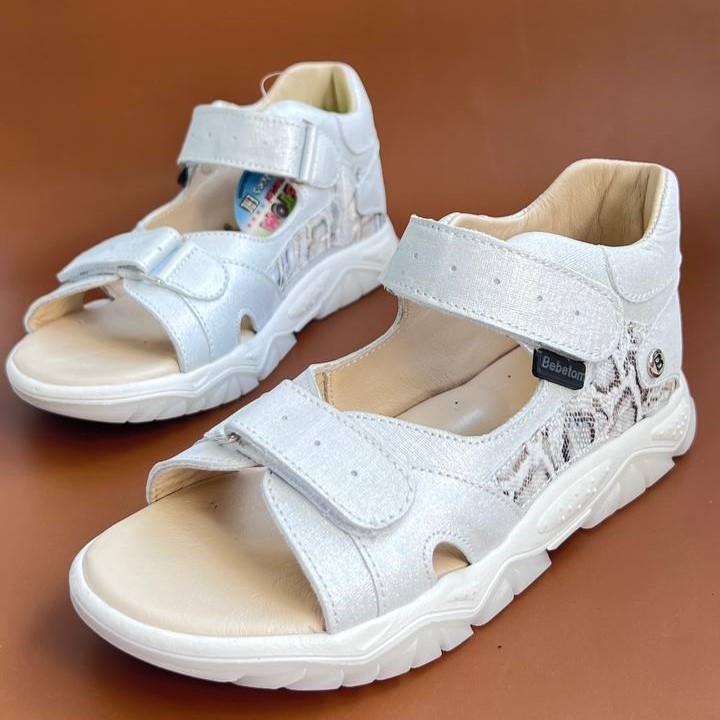 Босоножки для девочек Bebetom кожаные р. 35 Белый (31642103) Босоножки для девочек Bebetom кожаные р. 35 Белый (31642103)