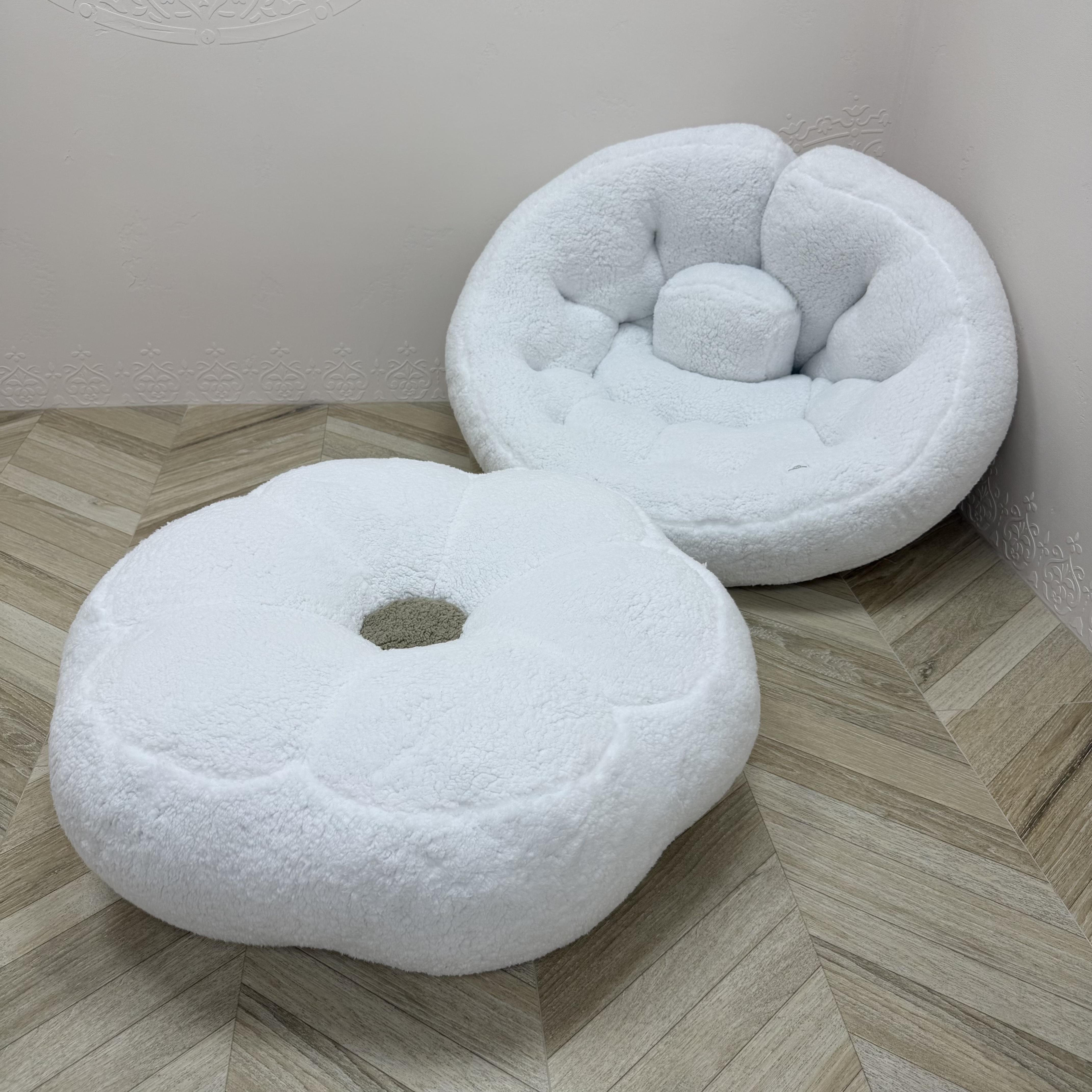 Бескаркасное кресло-матрас трансформер с пуфом Teddy меховое 160х80/Ø80х20 см