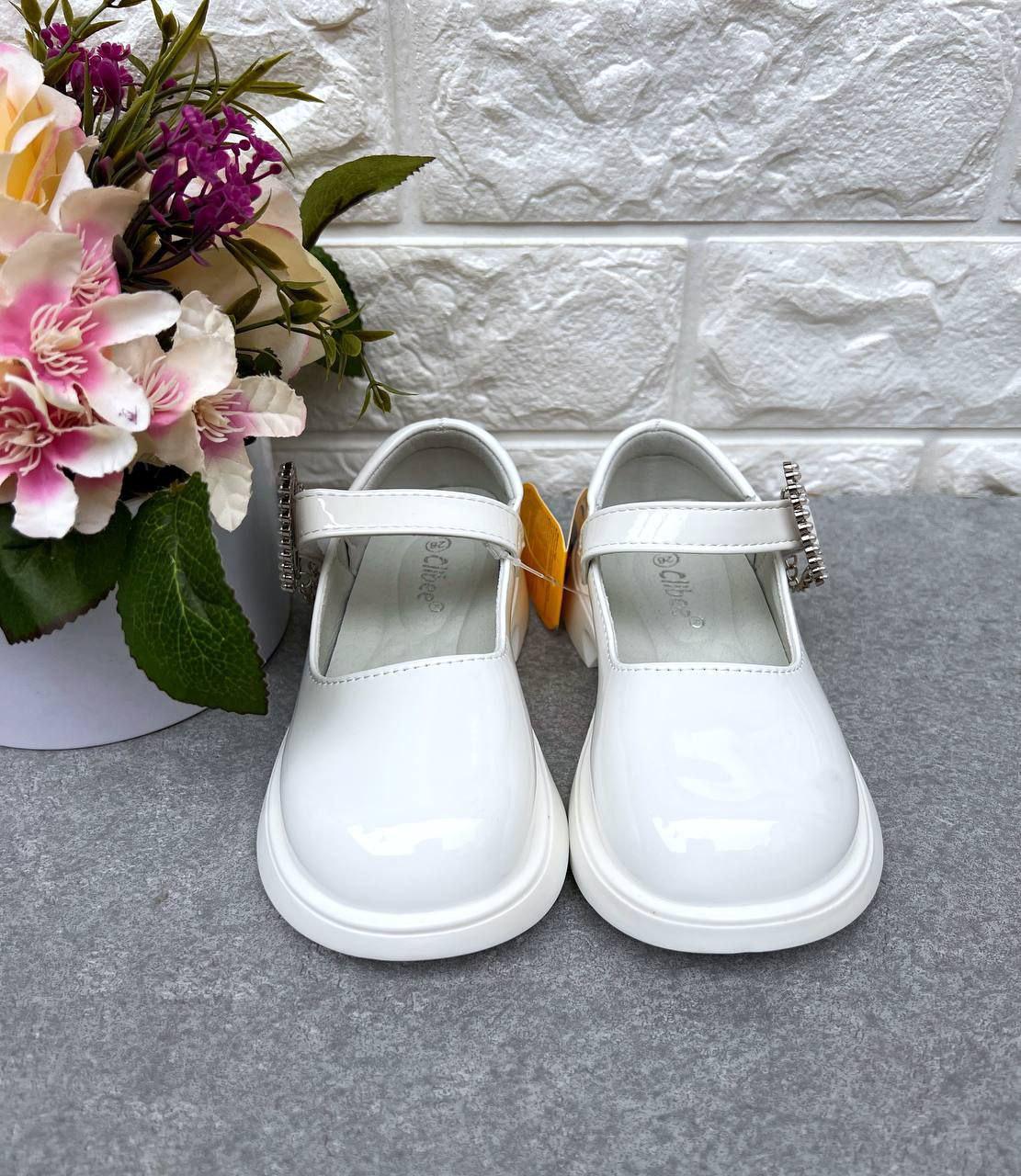 Туфлі для дівчинки Clibee 1363 р. 26 16,5 см Білий (1363) - фото 2 Туфлі для дівчинки Clibee 1363 р. 26 16,5 см Білий (1363) - фото 2