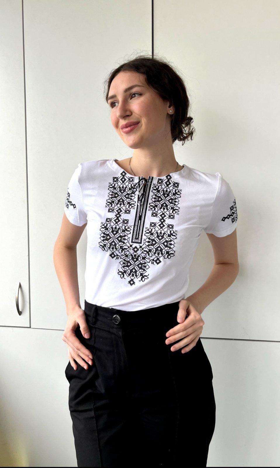 Вишиванка жіноча трикотажна р. 42-44 (18259603)