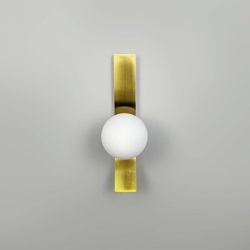 Бра с белым плафоном 40 см Латунь (W 086/1 AB) Бра с белым плафоном 40 см Латунь (W 086/1 AB)