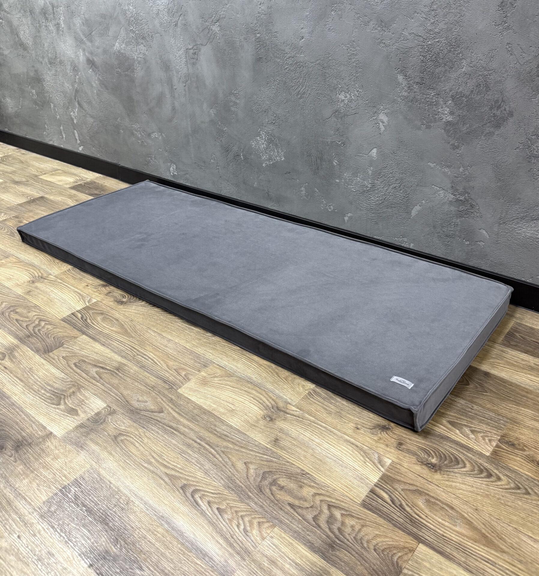 Матрас Comfort Home на подоконник/каркасы/поддоны/садовая мебель велюровый 120х40х5 см