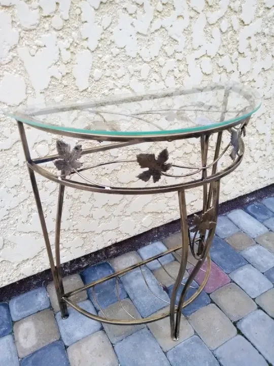 Стол садовый полукруглый Домик кованый на 3 ножках со стеклом пристенная 59 см (CNT00011874)