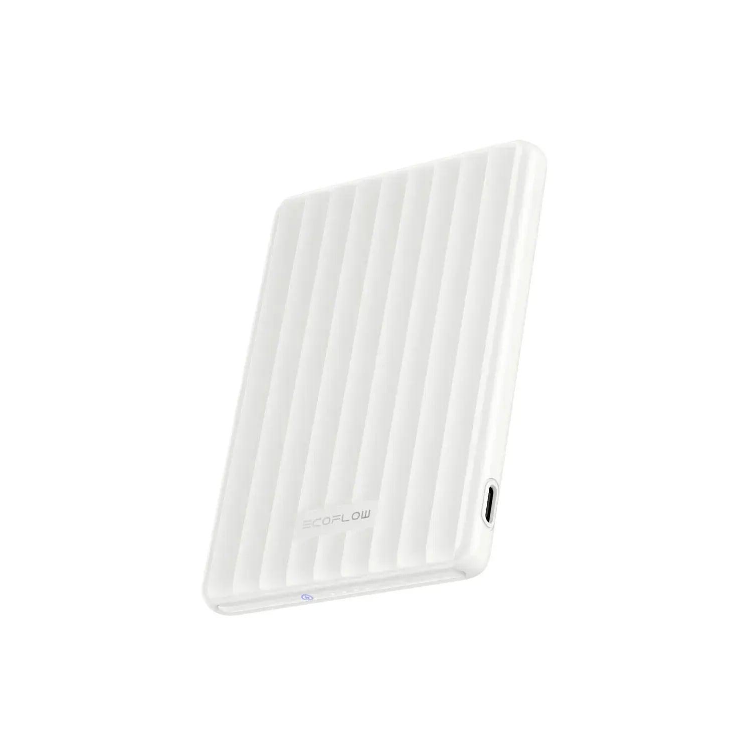 Повербанк EcoFlow RAPID Mag 5000 mAh Белый (EF-RAPIDQI1-5K-W-EU) Повербанк EcoFlow RAPID Mag 5000 mAh Белый (EF-RAPIDQI1-5K-W-EU)