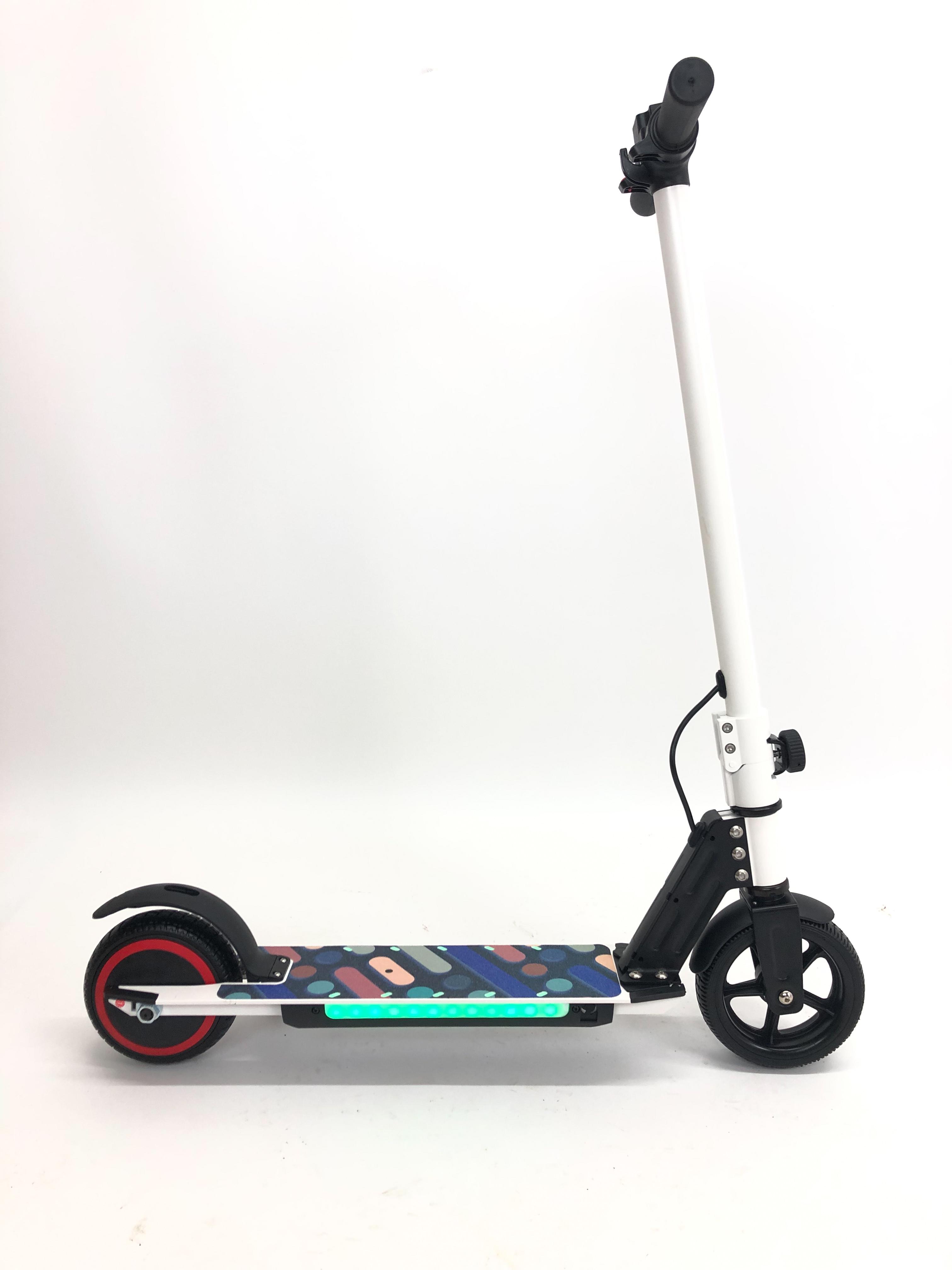 Электросамокат детский E-Scooter ES3 LED Белый (25583447) Электросамокат детский E-Scooter ES3 LED Белый (25583447)