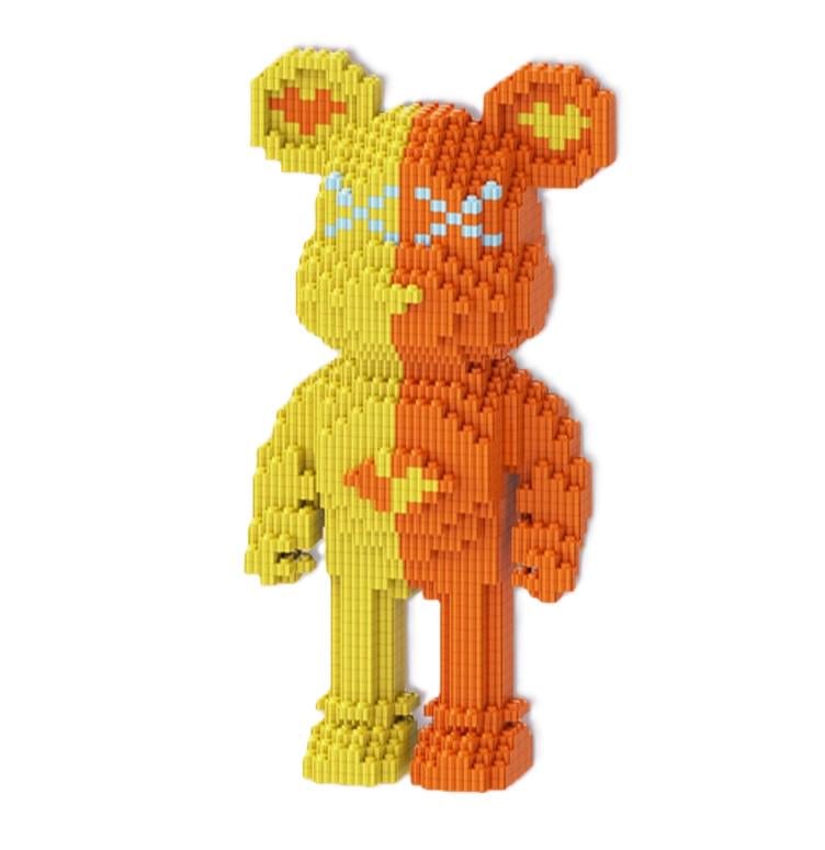 Конструктор Magic Blocks 3D Bearbrick Мишка в шортах 30 см/1580 дет. Желто-оранжевый (1000-ZB-604)