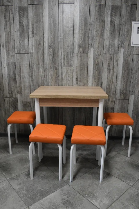 Кухонний комплект Оскар стіл розкладний/табурети 4 шт. Tutti Lux 60х80/80х120х75 см Дуб Сонома/Помаранчевий (28375088)