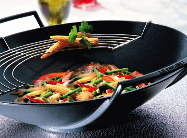 Сковорідка-Wok Le Creuset Satin D 36 см антипригарна матеріал чавун Black (25104360000460) - фото 8