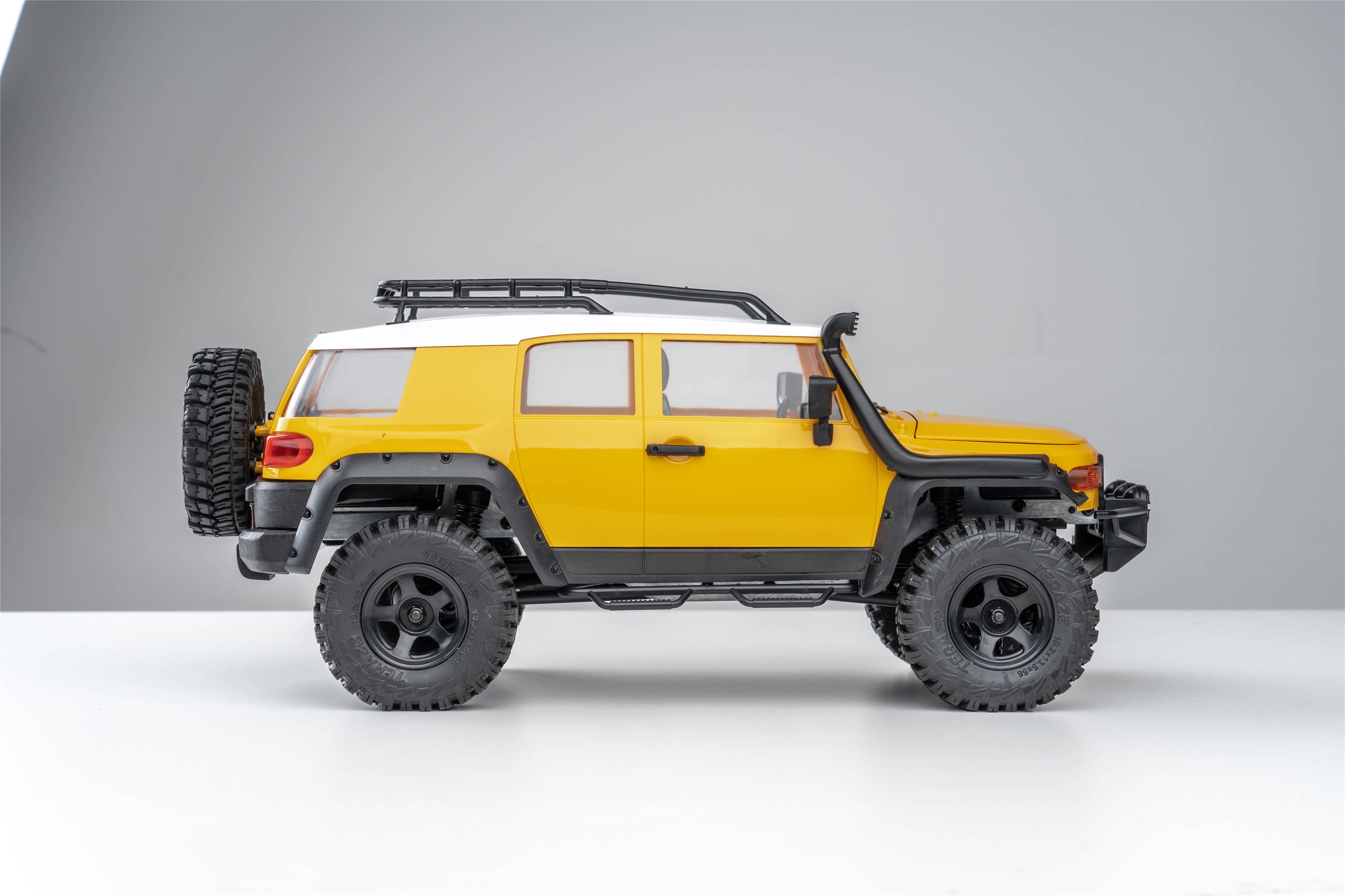 Машинка на радиоуправлении FMS 1:18 FJ Cruiser RTR Yellow - фото 27 Машинка на радиоуправлении FMS 1:18 FJ Cruiser RTR Yellow - фото 27