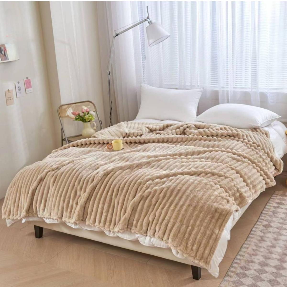 Плед Koloco Королівський шарпей євро 200х230 см Світло-бежевий (38400) Плед Koloco Королівський шарпей євро 200х230 см Світло-бежевий (38400)