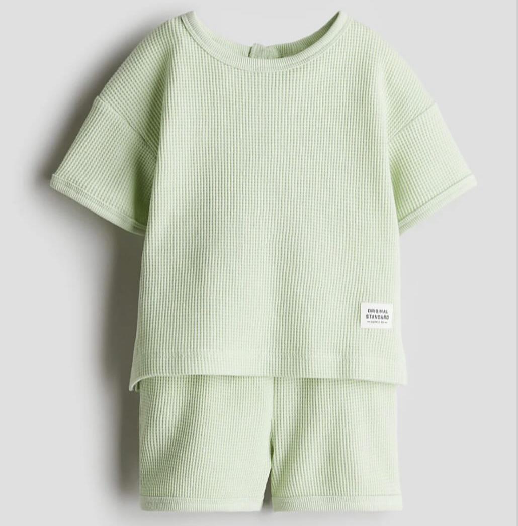 Костюм детский H&M 92 см Зеленый (444)