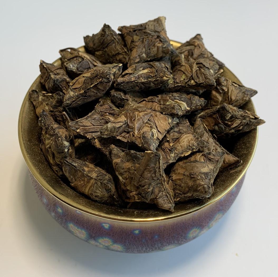 Чай білий Гун Мей палацові брови Цукерки Фудін 2017 рік 100 г