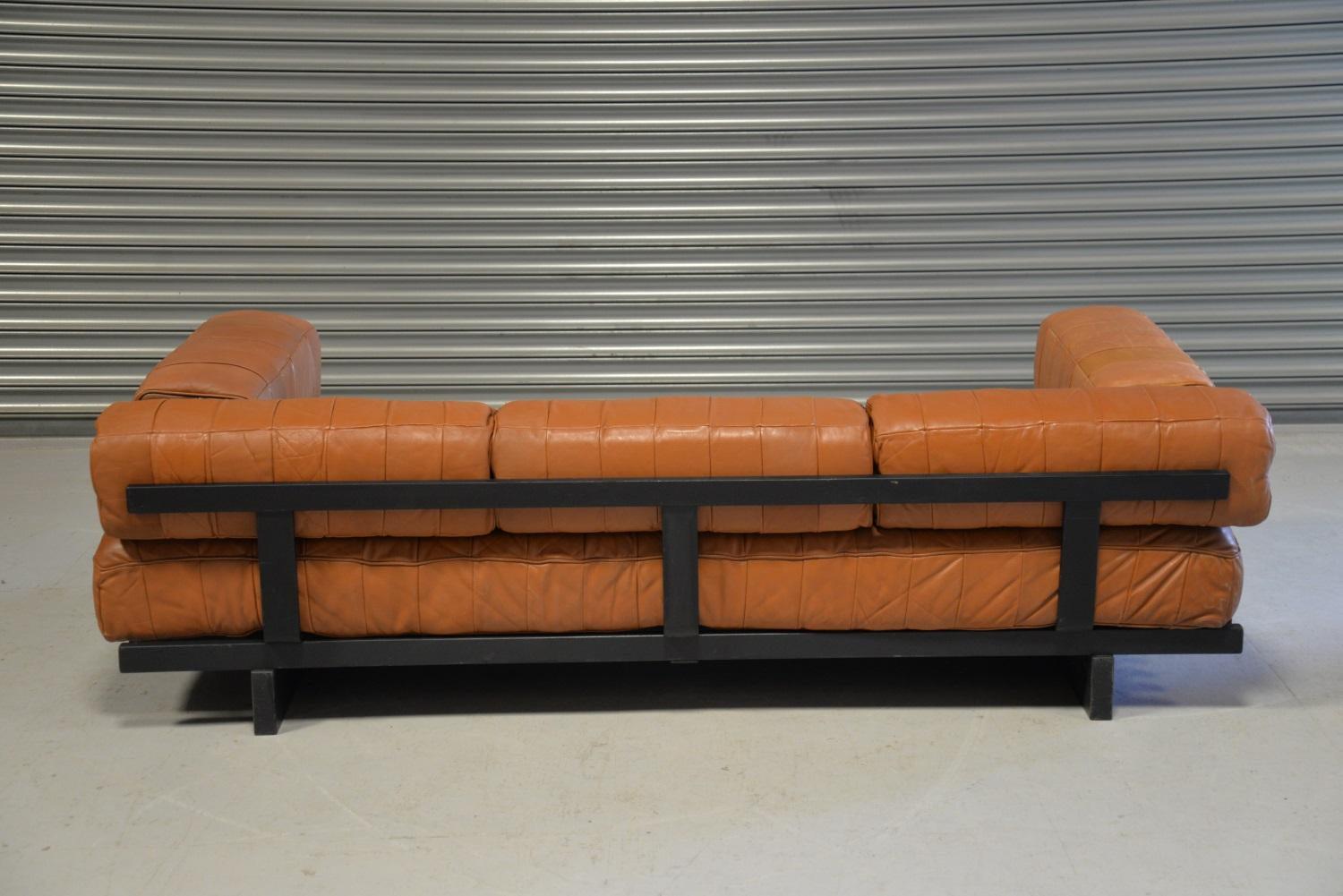 Диван мягкий JecksonLoft Кип на деревянном каркасе искуственная кожа 57х90х140 см Коричневый (0147) - фото 5 Диван мягкий JecksonLoft Кип на деревянном каркасе искуственная кожа 57х90х140 см Коричневый (0147) - фото 5