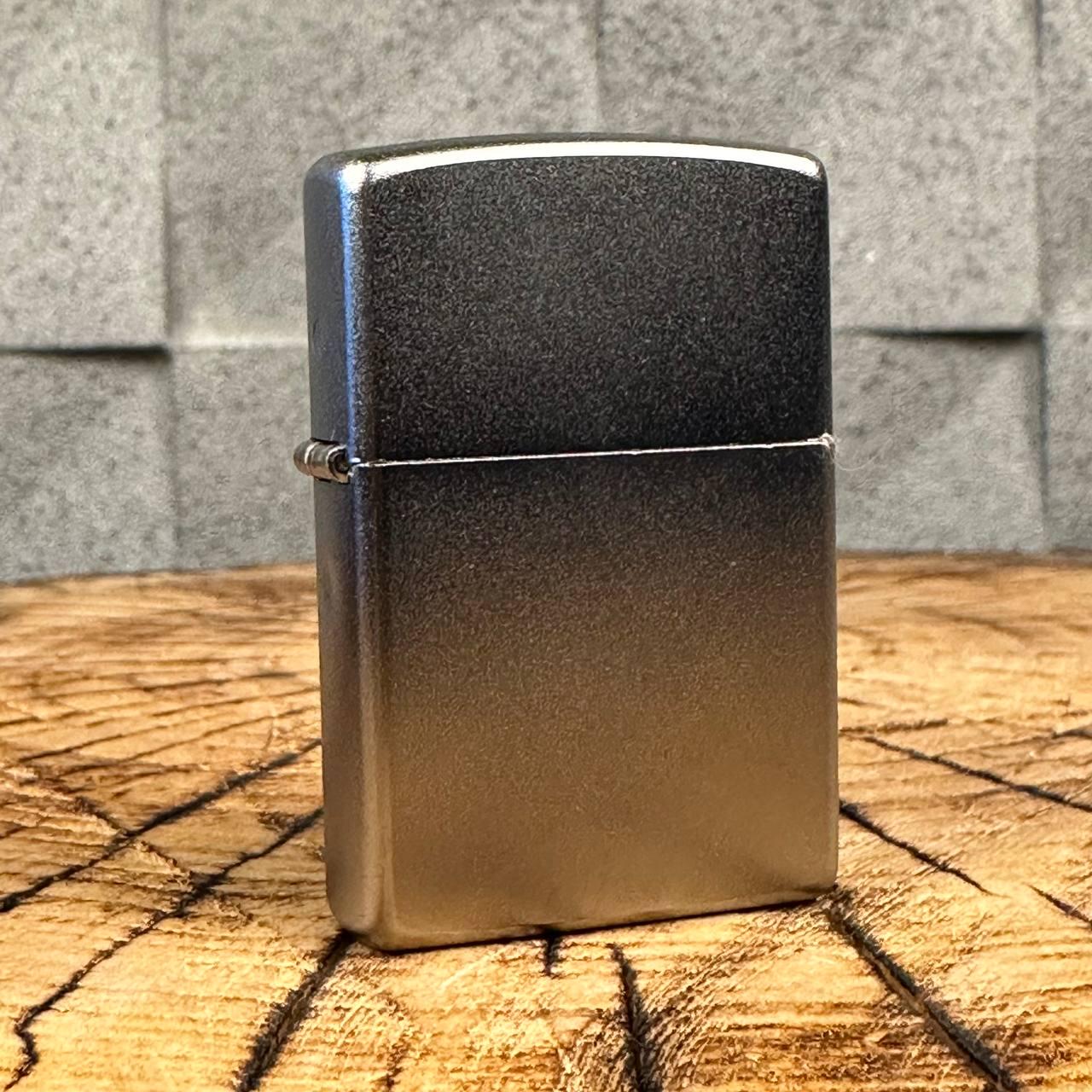 Зажигалка бензиновая ZIPPO REG SATIN CHROME 205 Зажигалка бензиновая ZIPPO REG SATIN CHROME 205
