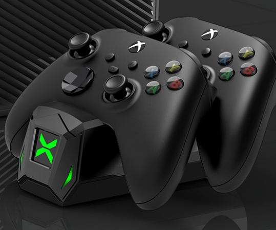 Док-станція BEBONCOOL + 2 акумулятора 2550 mAh для геймпадів Xbox One (S/X) / Elite / Series (S/X) / Чорний - фото 10 Док-станція BEBONCOOL + 2 акумулятора 2550 mAh для геймпадів Xbox One (S/X) / Elite / Series (S/X) / Чорний - фото 10