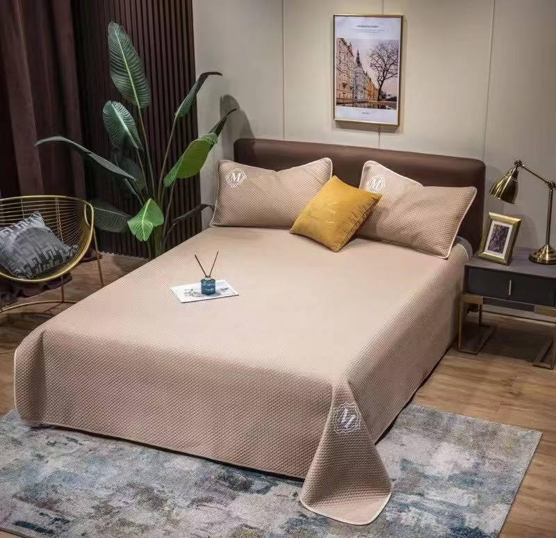 Покрывало евро Бежевый (32449)