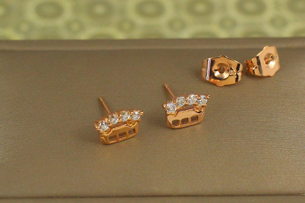 Серьги гвоздики Xuping Jewelry Квин 7 мм Золотистый