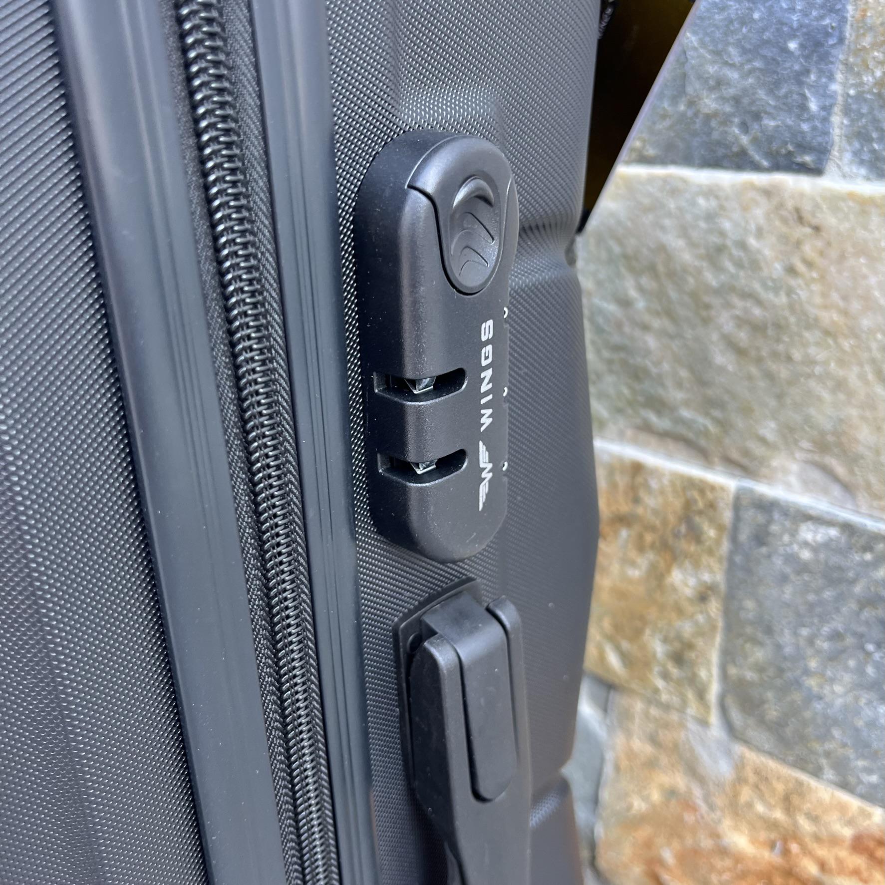 Валіза дорожня Wings 147 з полікарбонату М 65х43х26 см Чорний (10880476) - фото 5