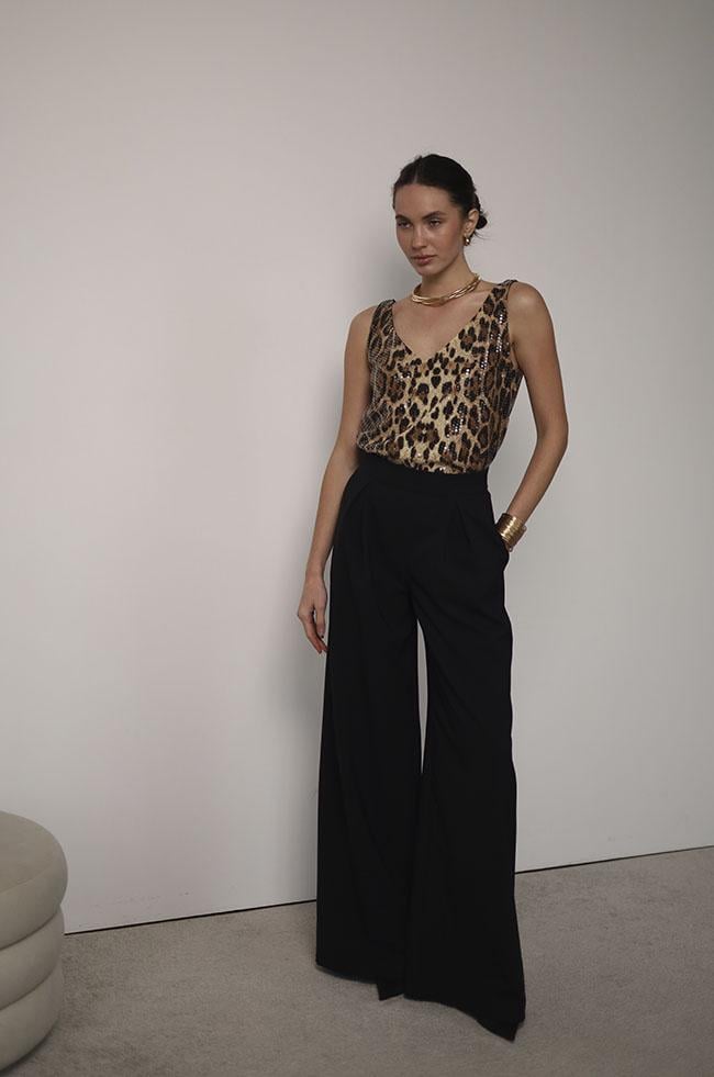 Майка Lipar 2941 в паєтку принт леопард р. 42 Коричневий (16917354) - фото 2