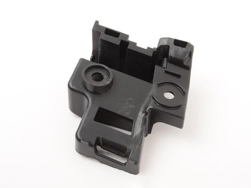 Крепление заднего бампера Volkswagen Golf VI Hb 2009-2012 правое