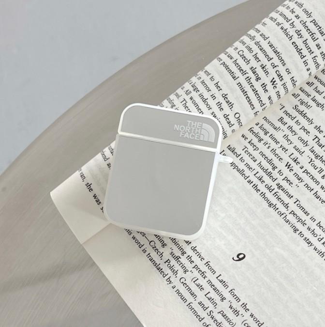 Зеркальный чехол для Apple Airpods 1/2 The North Face Серебристый