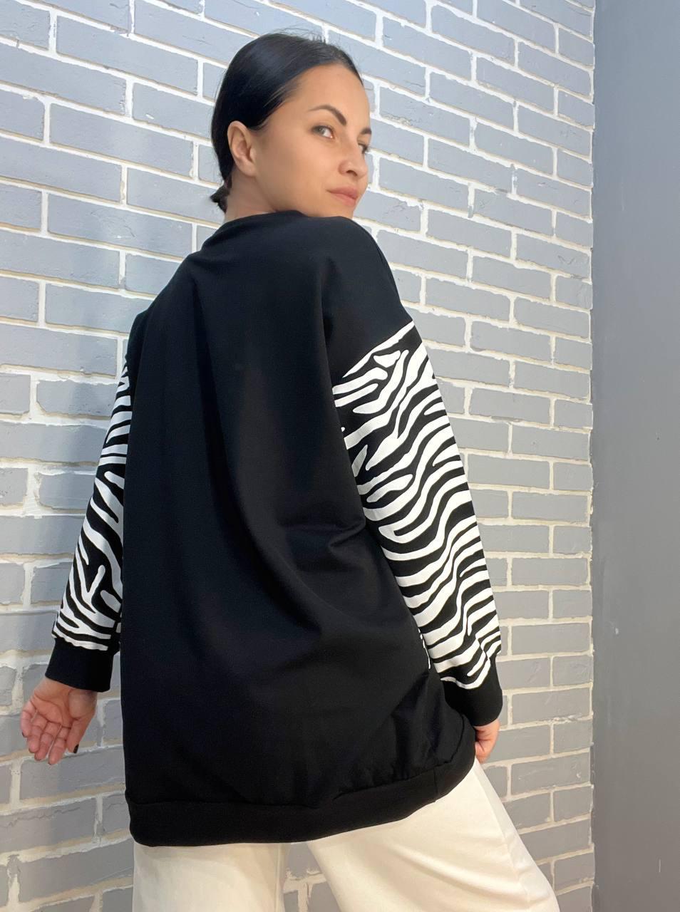 Світшот жіночий LSK 6030 подовжений зебра каміння OS Чорний (1761) - фото 7 Світшот жіночий LSK 6030 подовжений зебра каміння OS Чорний (1761) - фото 7