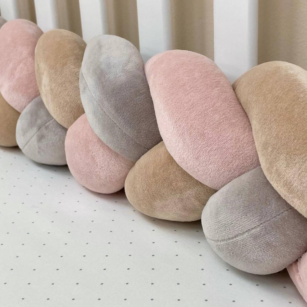 Бортик Коса защита для детской кроватки велюр 220 см Бежевый/Серый/Пудровый (0758565)