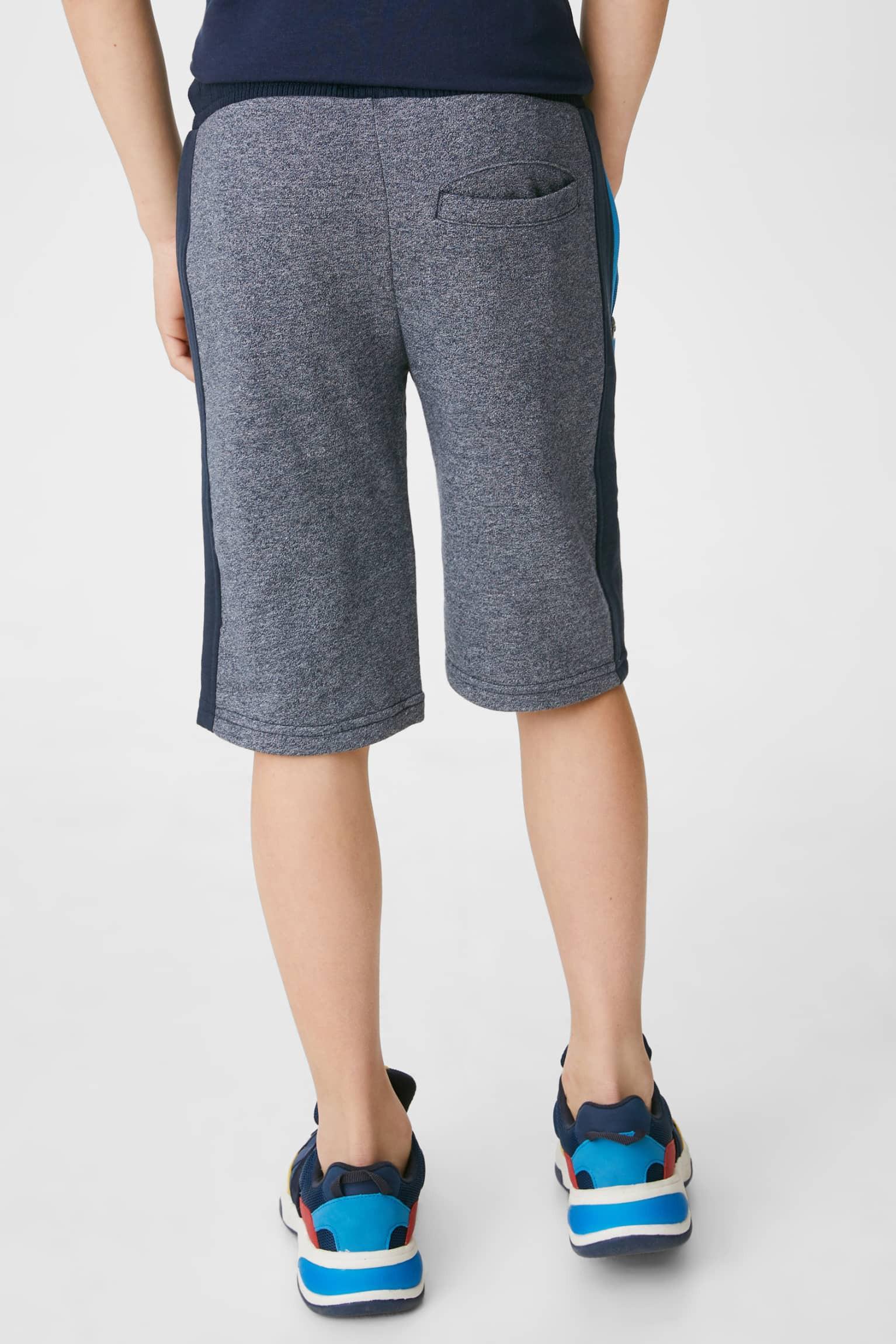 Шорты для мальчика C&A 10-11 лет 146 см Серый (2120885) - фото 3 Шорты для мальчика C&A 10-11 лет 146 см Серый (2120885) - фото 3