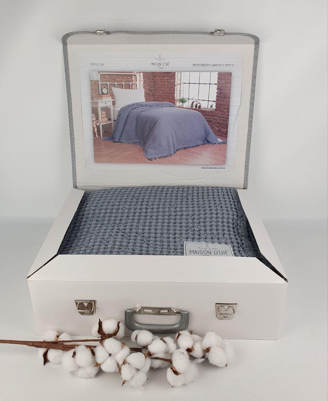 Покрывало хлопковое Maison D'or Emeline 180х240 см Grey Покрывало хлопковое Maison D'or Emeline 180х240 см Grey