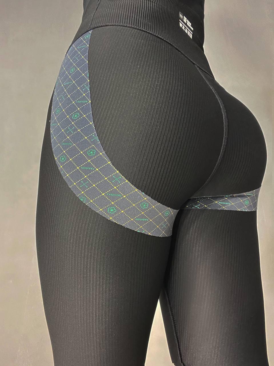 Лосини жіночі Kenalin D12 в рубчику з широким поясом та пушап-ефектом L Чорний - фото 2