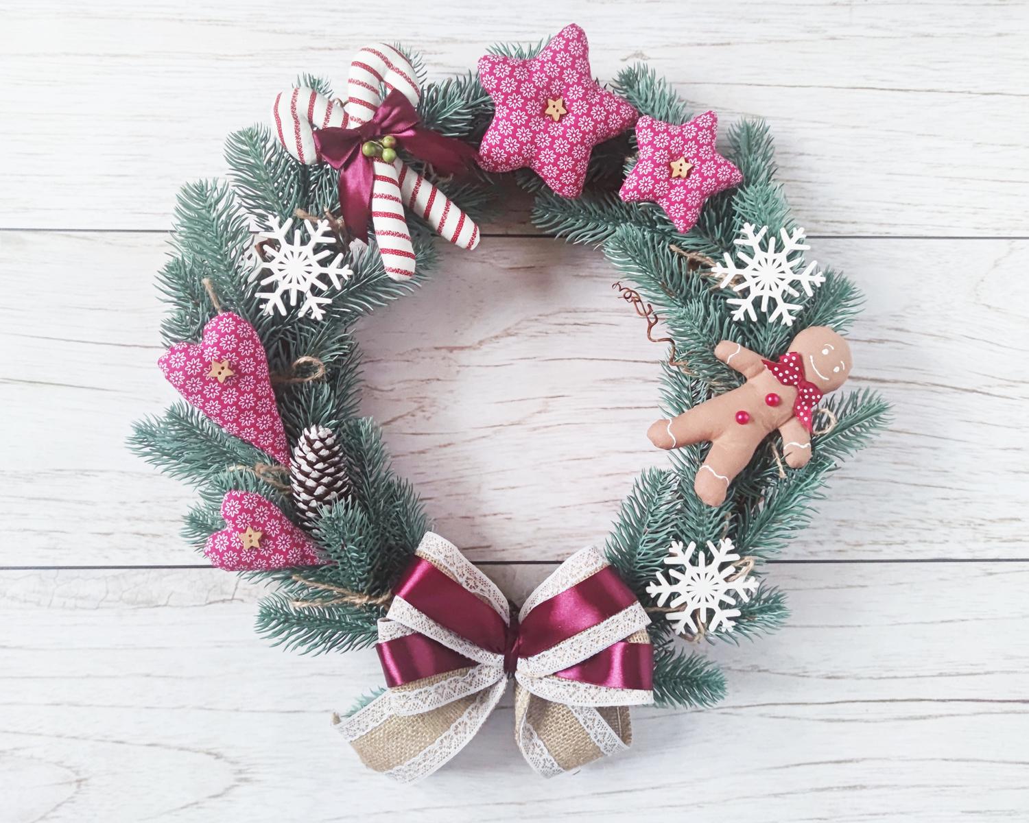 Новогодний венок в стиле тильда с сладостями (1533293691)
