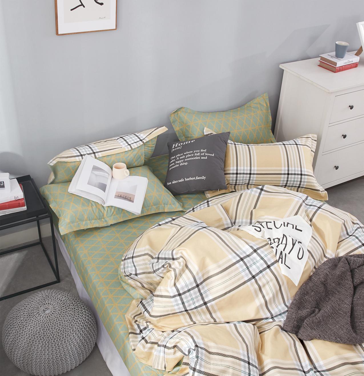 Комплект постельного белья Zastelli Cells with Leaves бязь семейный 2х145х210 Зеленый