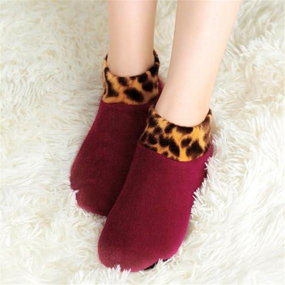 Тапочки-носки женские с антискользким покрытием SnugSole р. 34-39 Бордовый (2752) - фото 3