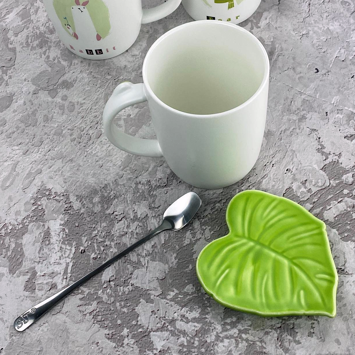 Кружка Зеленый лист/Бегемот с крышкой и ложкой 350 мл (21-бегемот-O8030-57) - фото 9 Кружка Зеленый лист/Бегемот с крышкой и ложкой 350 мл (21-бегемот-O8030-57) - фото 9