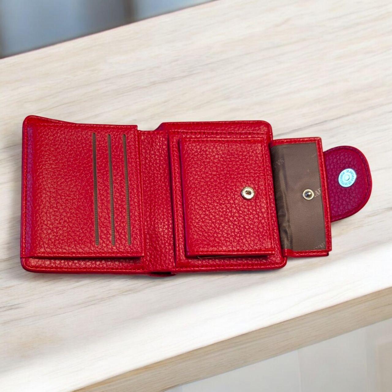 Гаманець жіночий маленький на магніті подвійного додавання SAARALYN 12х10 см Червоний (5421) - фото 3 Гаманець жіночий маленький на магніті подвійного додавання SAARALYN 12х10 см Червоний (5421) - фото 3