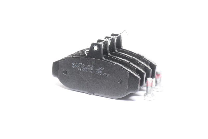 Тормозные колодки дисковые ABS для Volvo 740-760/940 передние (36505)
