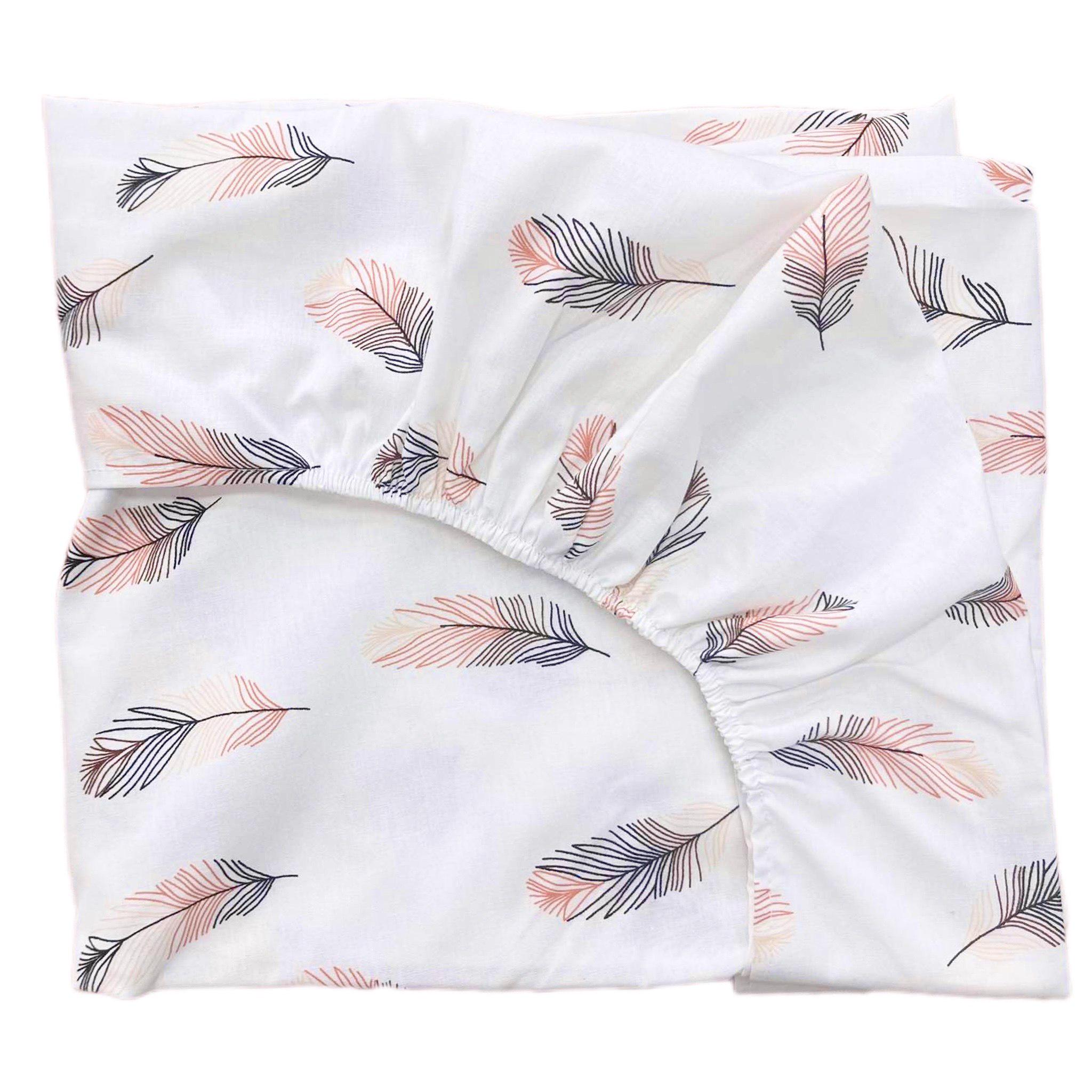Простынь в стандартную кроватку №11 Перья 120x60 см Розовый (142786)