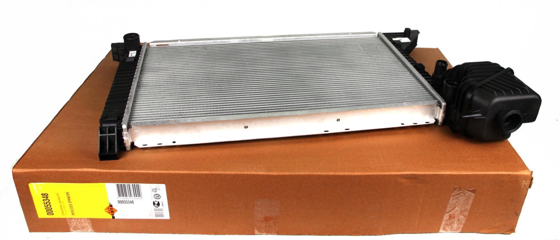 Радиатор охлаждения NRF MB Sprinter 2.2-2.7CDI 00-06 (55348)