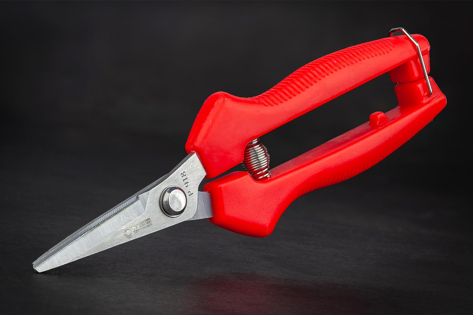 Садові ножиці Sagawata з нержавіючої сталі вигнуті 180 мм (P-918) - фото 6 Садові ножиці Sagawata з нержавіючої сталі вигнуті 180 мм (P-918) - фото 6